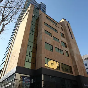 2* Отель Boutique Xym