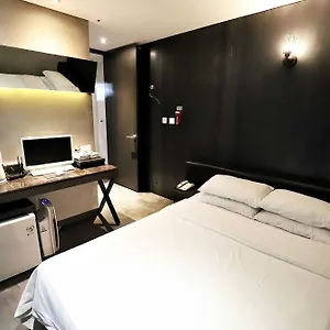 Hotel Hertz, Seúl